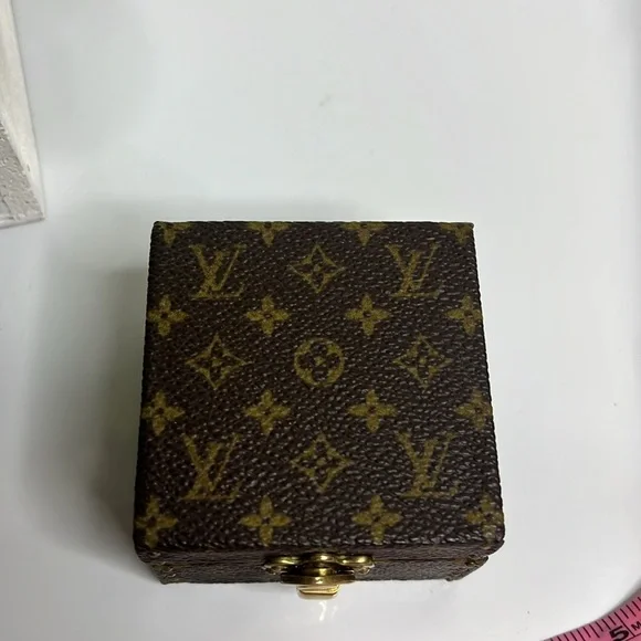 LOUIS VUITTON MINI MONOGRAM TRUNK - Picture 9 of 11
